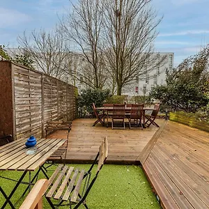 Le Saint Cyr - Bel Appartement, Parking & Terrasse Rennes