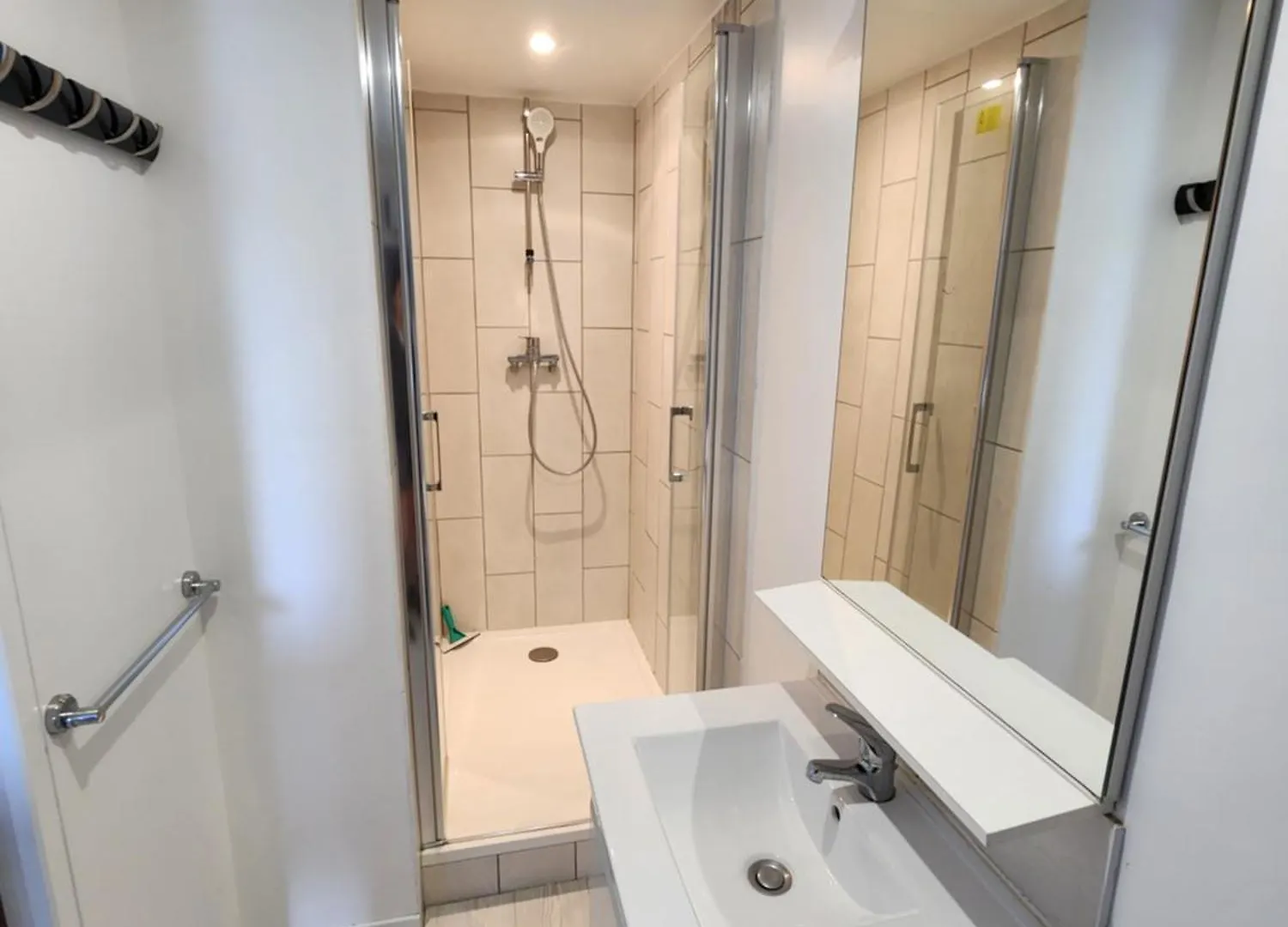 Appartement Independant Dans Maison Au Calme Pugny-Chatenod France